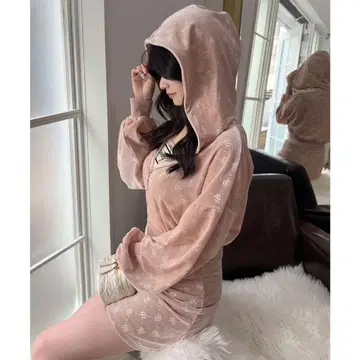 후드 부착 핑크 캐주얼 셋업