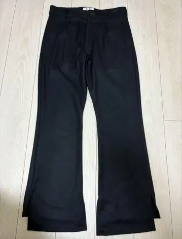 라이스 나인 텐 울 플레어 슬랙스 슬릿 턱 포함