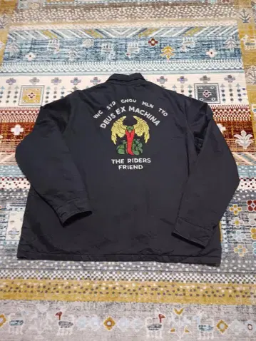 DEUS EX MACHINA 블랙 집업 자켓