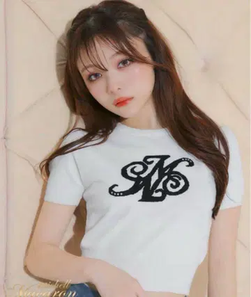 미셸 마카롱 MM 로고 니트탑