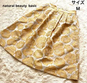 natural beauty basic 플레어 스커트 M