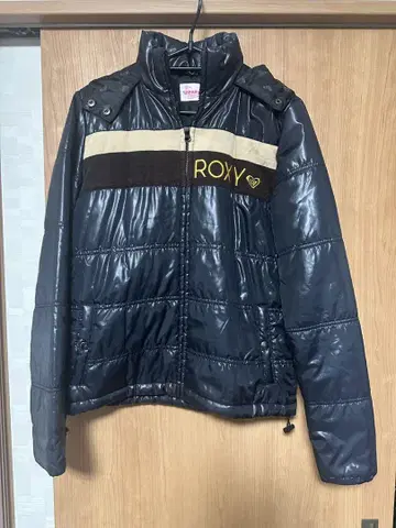 [ 새상품급 ] ROXY 다운 자켓 사이즈 L