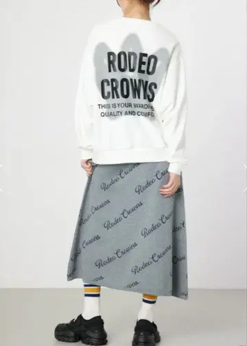 RODEO CROWNS WIDE BOWL 미사용 새상품 왕관 로고 맨투맨