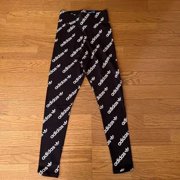 adidas 오리지널스 로고 프린트 레깅스 M 블랙 미사용 새상품