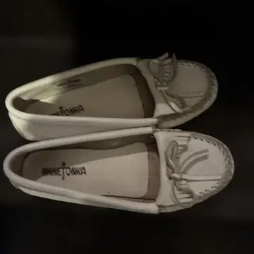 Minnetonka 화이트 모카신 24
