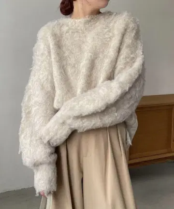 카프리슈 레마쥬 샤기 풀오버 F 베이지