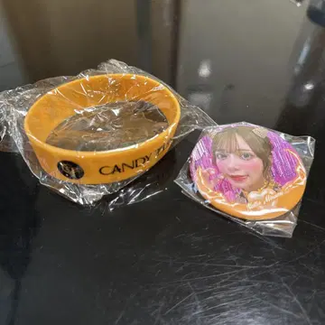 CANDYTUNE 캬츄 미나미 나츠 러버 밴드 캔뱃지 새상품