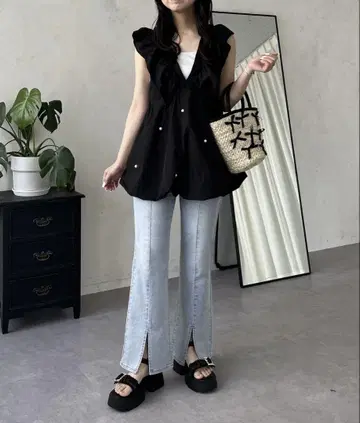 센터 슬릿 스트레치 플레어 데님