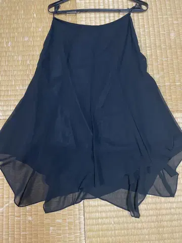 블랙 쉬폰 플레어 스커트 비대칭 상의 덤 포함