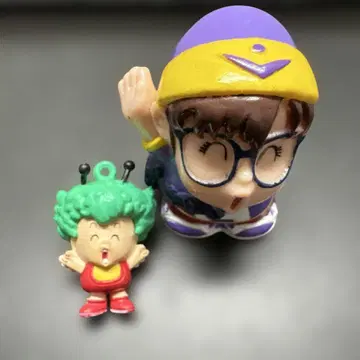 Dr. 슬럼프 아라레짱 소프트 비닐 손가락 인형 & 갓짱