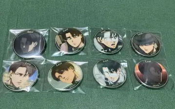 진격의 거인 리바이 캔뱃지 모음