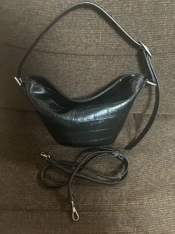 ZARA 오벌 숄더백