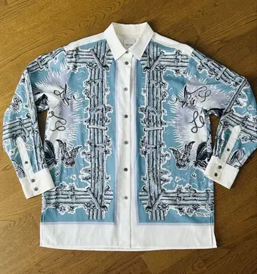 Paul Smith 카우보이 긴팔 셔츠 카와에이 리나 착용