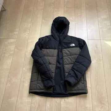The North Face 후드 부착 다운 자켓