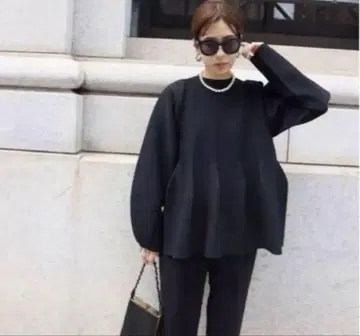 [새상품급] machatt 마차트 홀가먼트 폼 니트 블랙