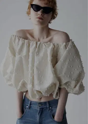 Ameri RIBBON LIKE BALLOON SHORT TOP