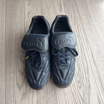 새상품급 PUMA FENTY 네이비 스니커즈