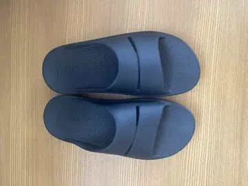 우포스 우아 남성용 샌들