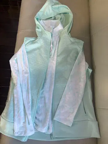 adidas 민트 그린 하프 지퍼 셔츠