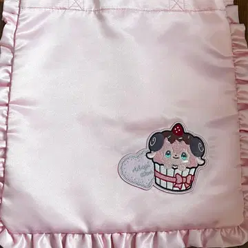 아카기 웬 토트백 니지산지