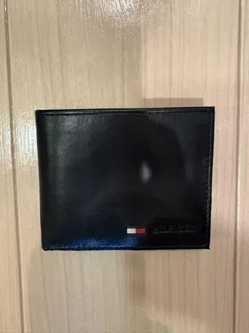 TOMY HILFIGER 가죽 접이식 지갑