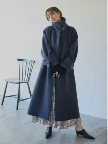 스탠드 칼라 발마칸 코트 네이비 블루