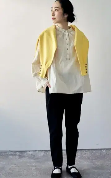 studio CLIP 이지 테이퍼드 팬츠 블랙