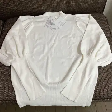 La boutique BonBon 화이트 니트 F