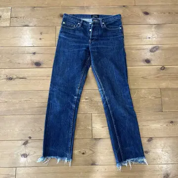 A.P.C 아페쎄 컷팅 스트레이트 크롭 데님 팬츠