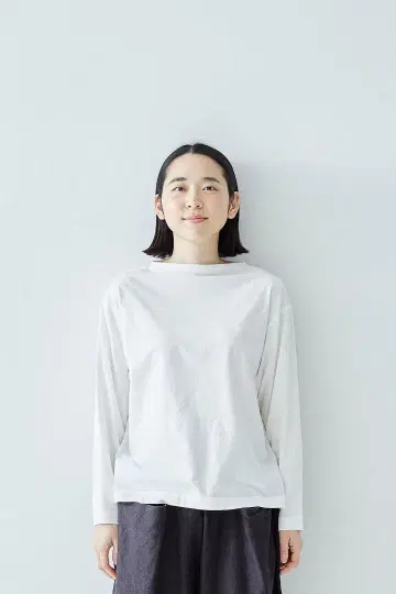 아틀리에 나루세 코튼 하이넥 티셔츠