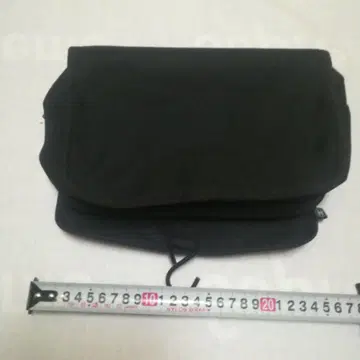 블랙 플랫 파우치