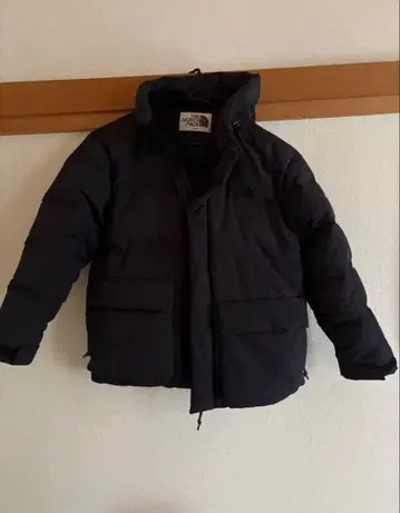 THE NORTH FACE 블랙 다운 자켓