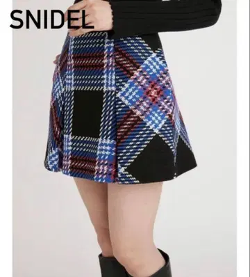 새상품급 snidel 스나이델 로빙 체크 미니 스커트