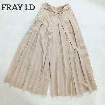 새상품급 FRAY i.D 플리츠 트윌 팬츠 베이지 사이즈 1