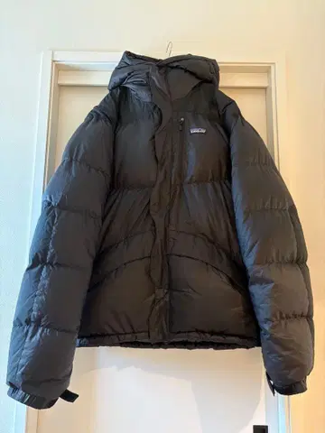 patagonia 블랙 다운 자켓 M