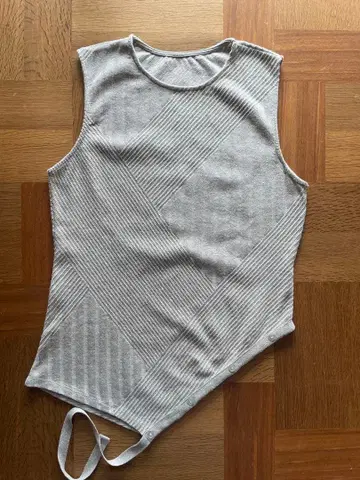 ZARA 자카드 슬리브리스 니트