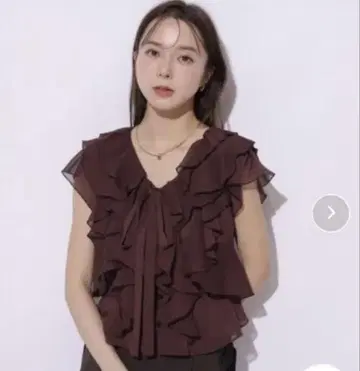 Mystrada 시어 프릴 블라우스