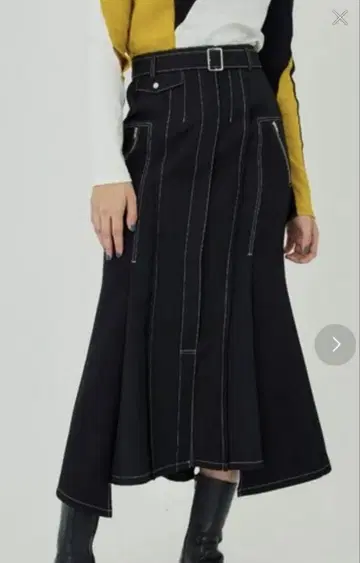 유나이티드 도쿄 지퍼 스티치 스커트
