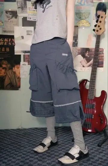 HUG YOUR SKIN CHECK BERMUDA PANTS