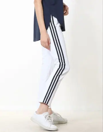 새상품 adidas 아디다스 사이드 스트라이프 화이트 골프 팬츠 S
