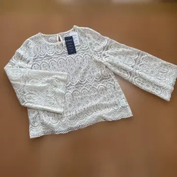 B.C stock 아이보리 레이스 5부 소매 상의 새상품