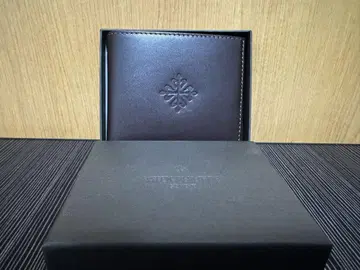 PATEK PHILIPPE 이단 접이식 지갑