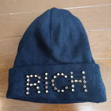 JOYRICH 블랙 스터드 니트 모자