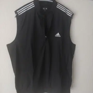 adidas 블랙 슬리브리스 베스트 L 사이즈