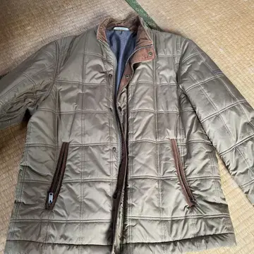 Crocodile 퀼팅 자켓 베이지