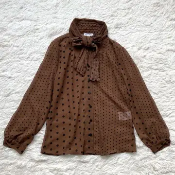 나라 까미체 쉬폰 도트 프린트 플리츠 보타이 긴팔 블라우스 2