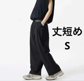 유니클로 울트라 스트레치 액티브 와이드 팬츠 블랙 기장 짧음 S