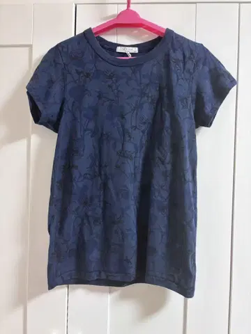 네이비 꽃무늬 반팔 셔츠 랙앤본