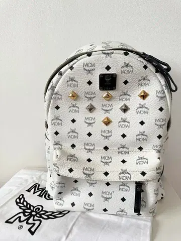 MCM 화이트 스터드 백팩
