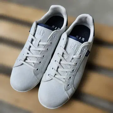 GAP 경량 스니커즈 (상자 없음) 23.5cm